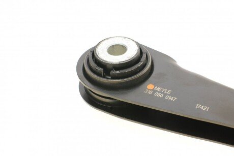 Важіль передньої підвіски meyle 3160500147