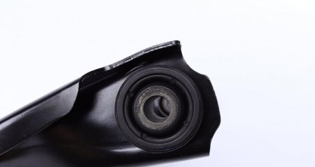 Рычаг передний правый Dacia DUSTER meyle 16160500050