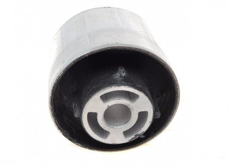 Сайлентблок балки підвіски meyle 1007100039
