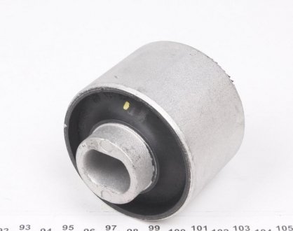 Сайлентблок (втулка) переднего амортизатора meyle 0140330160