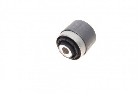 Сайлентблок переднього важеля meyle 0146100039
