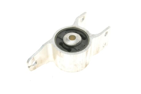 Сайлентблок переднього важеля meyle 0146100068HD