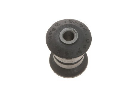 Сайлентблок переднего рычага meyle 0340330004