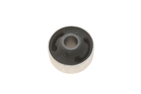 Сайлентблок переднего рычага meyle 1004070049S