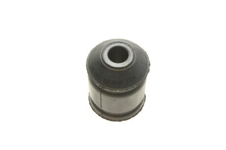 Сайлентблок переднего рычага meyle 1004070054