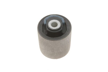 Сайлентблок переднего рычага meyle 1004070060HD