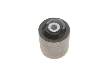 Сайлентблок переднего рычага meyle 1004070060HD