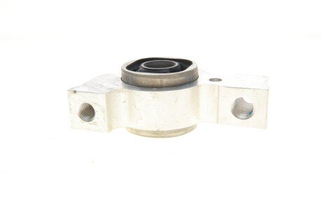 Сайлентблок переднього важеля meyle 11146100040