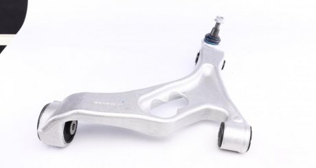 Сайлентблок переднего рычага meyle 1160500097