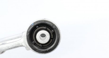 Сайлентблок переднего рычага meyle 1160500101