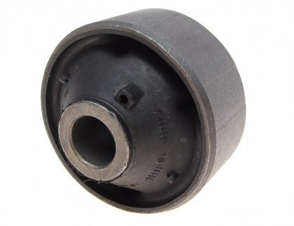 Сайлентблок переднего рычага meyle 30146100024