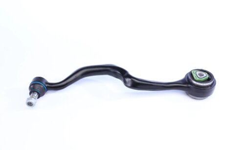 Сайлентблок переднего рычага meyle 3160504333HD