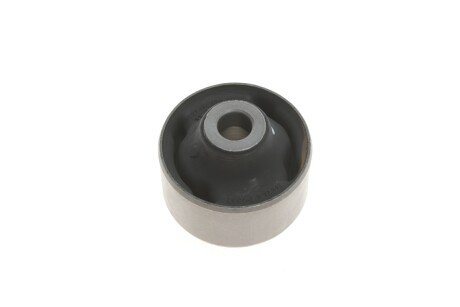 Сайлентблок переднего рычага meyle 37146100006