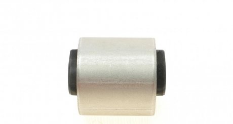 Сайлентблок переднього важеля meyle 3146100042