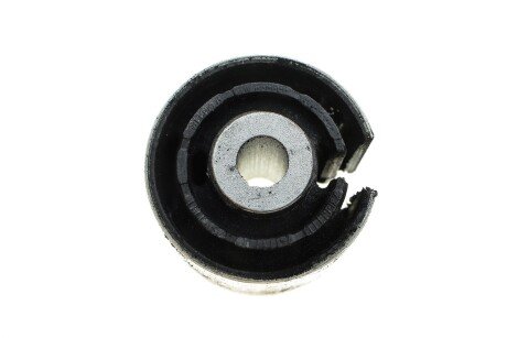 Сайлентблок важеля meyle 1007100048