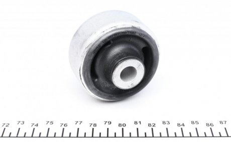 Сайлентблок переднего рычага meyle 1004070025HD