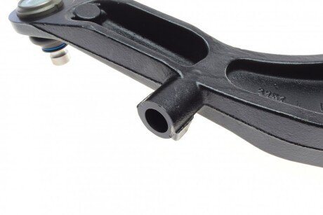 Важіль підвіски передній meyle 16160500027