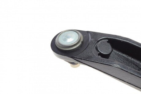 Важіль підвіски передній meyle 16160500027