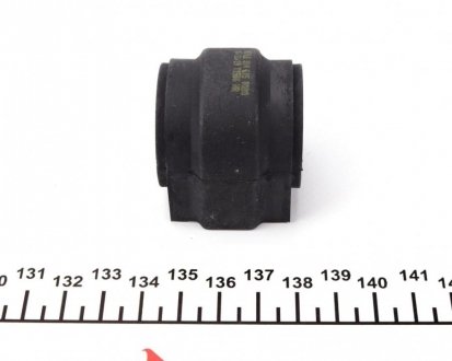 Втулка (резинка) переднего стабилизатора meyle 3146150030