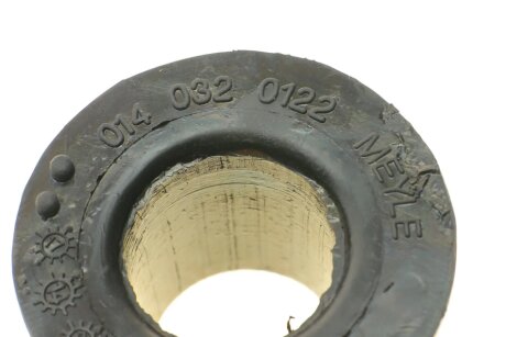 Втулка переднього стабілізатора meyle 0140320122