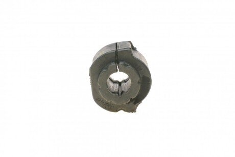 Втулка (резинка) переднего стабилизатора meyle 2146150012