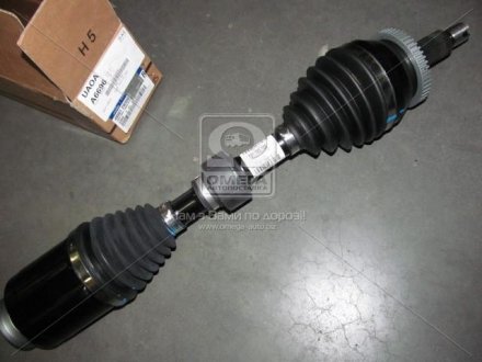 Полуось в сборе правая mobis 495012W050 на Киа Соренто 2013