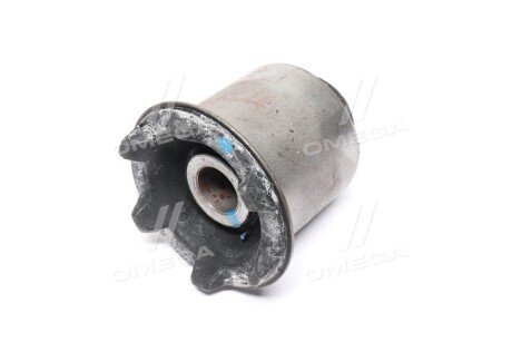 Сайлентблок балки Kia Cerato 04-06 mobis 624852F000