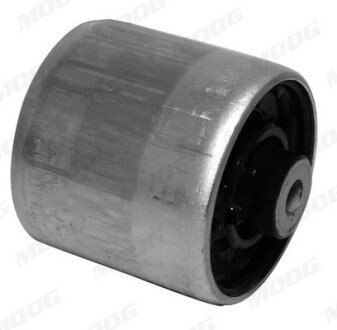 Сайлентблок переднего рычага moog AUSB15679