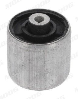 Сайлентблок переднего рычага moog AUSB15679