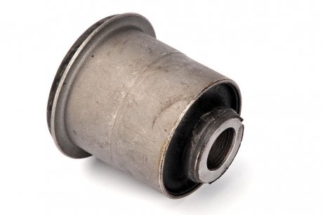 Сайлентблок переднего рычага moog KISB7447