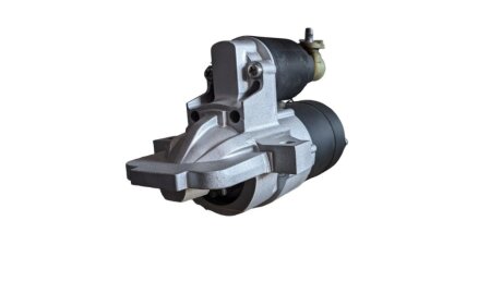 Стартер MAZDA 3 (BK) 03-09; MAZDA 5 (CR19) 05-10; MAZDA 6 (GG) 02-07 msg M000T90981 на Дачия Супернова