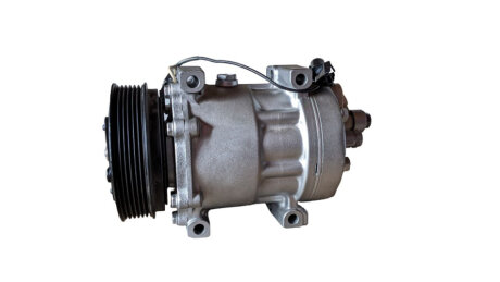Компресор кондиціонера MITSUBISHI CARISMA (DA) 96-06,Carisma 95-04; VOLVO V40 (645) 95-04,S40 I (VS) 95-03,V40 95-04 msg SD7H157983 на Митсубиси Carisma