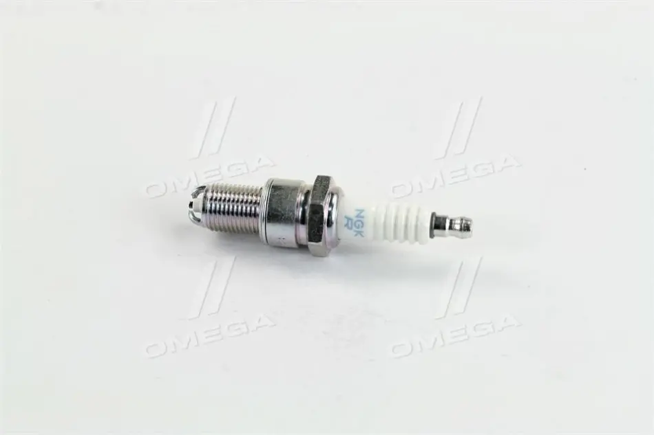 Свеча зажигания AUDI 80, 100, A6 VW PASSAT, GOLF III, POLO 1.6 (пр-во) NGK BPR5EKU
