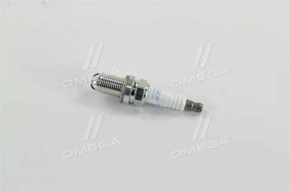 Свеча зажигания BKR6EQUP AUDI A6, A8, BMW 3, 5, 7, X5 (пр-во) NGK V-LINE 30 (фото 1)