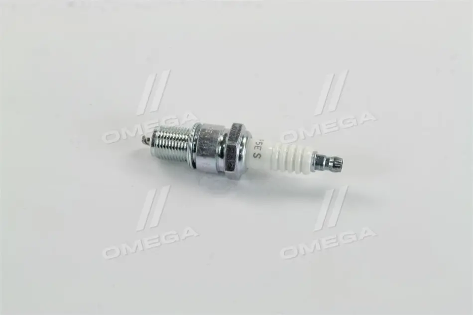 Свеча зажигания BMW 316 (E30) 87-88 NISSAN PATROL 4.2 -92 (пр-во) NGK BP5ES (фото 1)