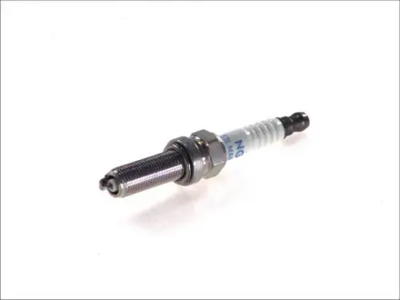 Свеча зажигания иридиевая NGK 6213