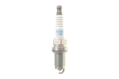Свеча зажигания иридиевая ngk 6994 на Хонда Срв 3