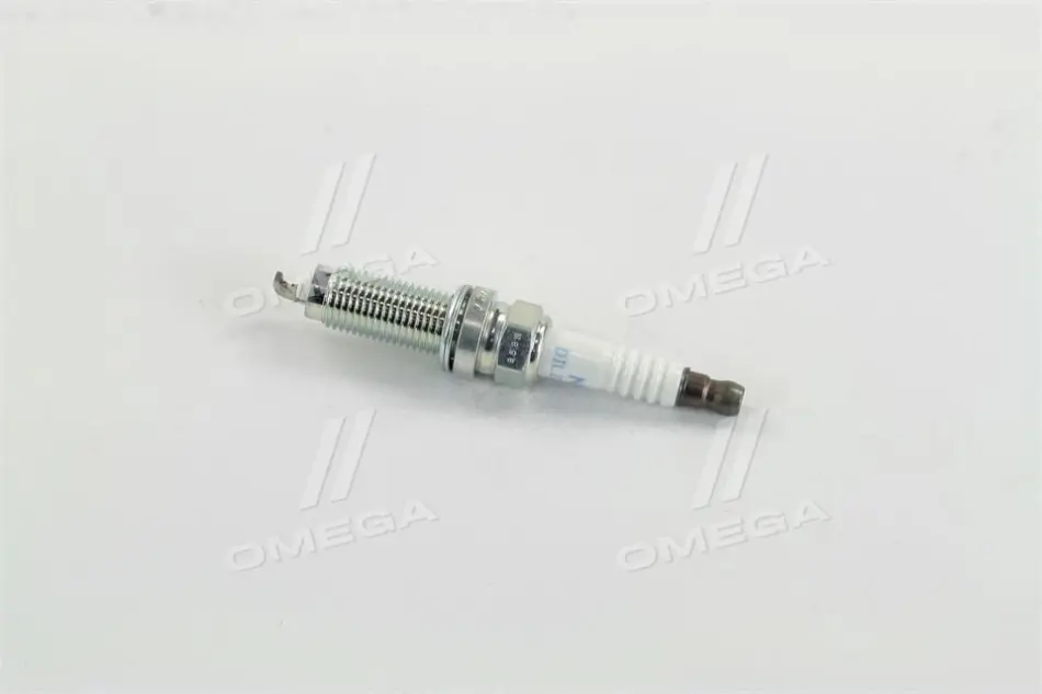 Свеча зажигания иридиевая NGK DILZKAR6A11