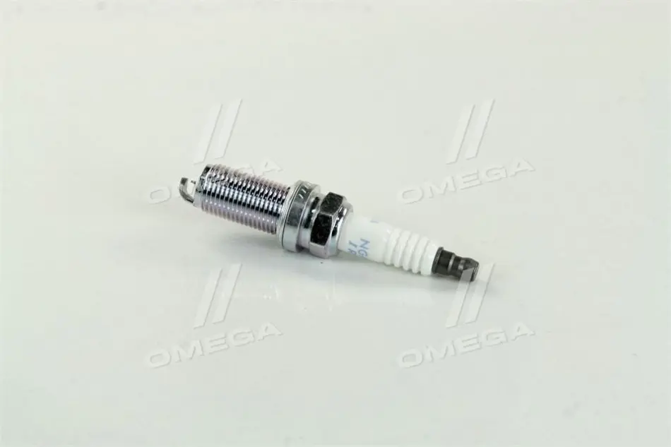 Свеча зажигания иридиевая NGK SILFR6A11