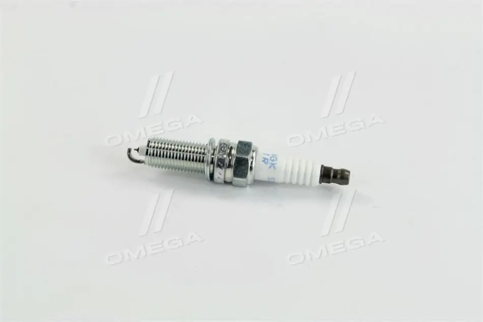 Свеча зажигания иридиевая NGK SILZKR6B10E