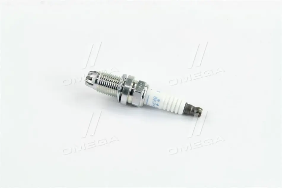 Свеча зажигания LEXUS GS300 97-,TOYOTA AVENSIS, CAMRY, RAV4 2.0 98-00 (пр-во) NGK BKR6EKPB11 (фото 1)