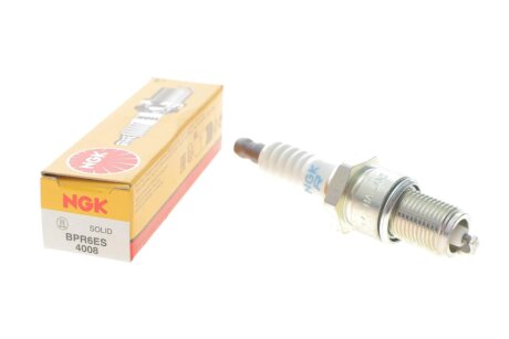 Свічка запалювання ngk 4008
