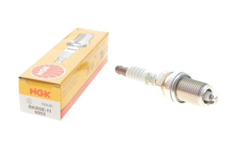 Свеча зажигания ngk 6953