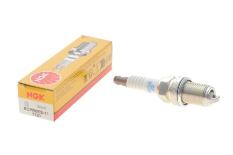 Свеча зажигания ngk 7121