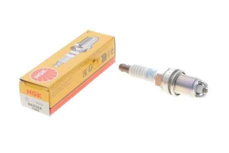 Свеча зажигания ngk 7956
