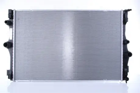 Радиатор интеркулера nissens 606815