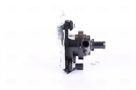 Дополнительный водяной насос First Fit nissens 831078