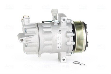 Компресор кондицiонера nissens 890074