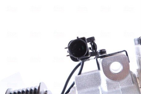 Компресор кондицiонера nissens 890129