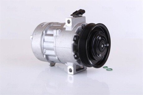 Компресор кондицiонера nissens 890578